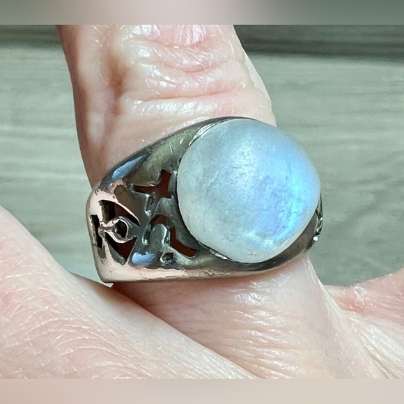 Vintage Badavici H.K. Sterling Silver Rainbow Moonstone Cabochon Ring, Size 7 - Picture 10 of 12